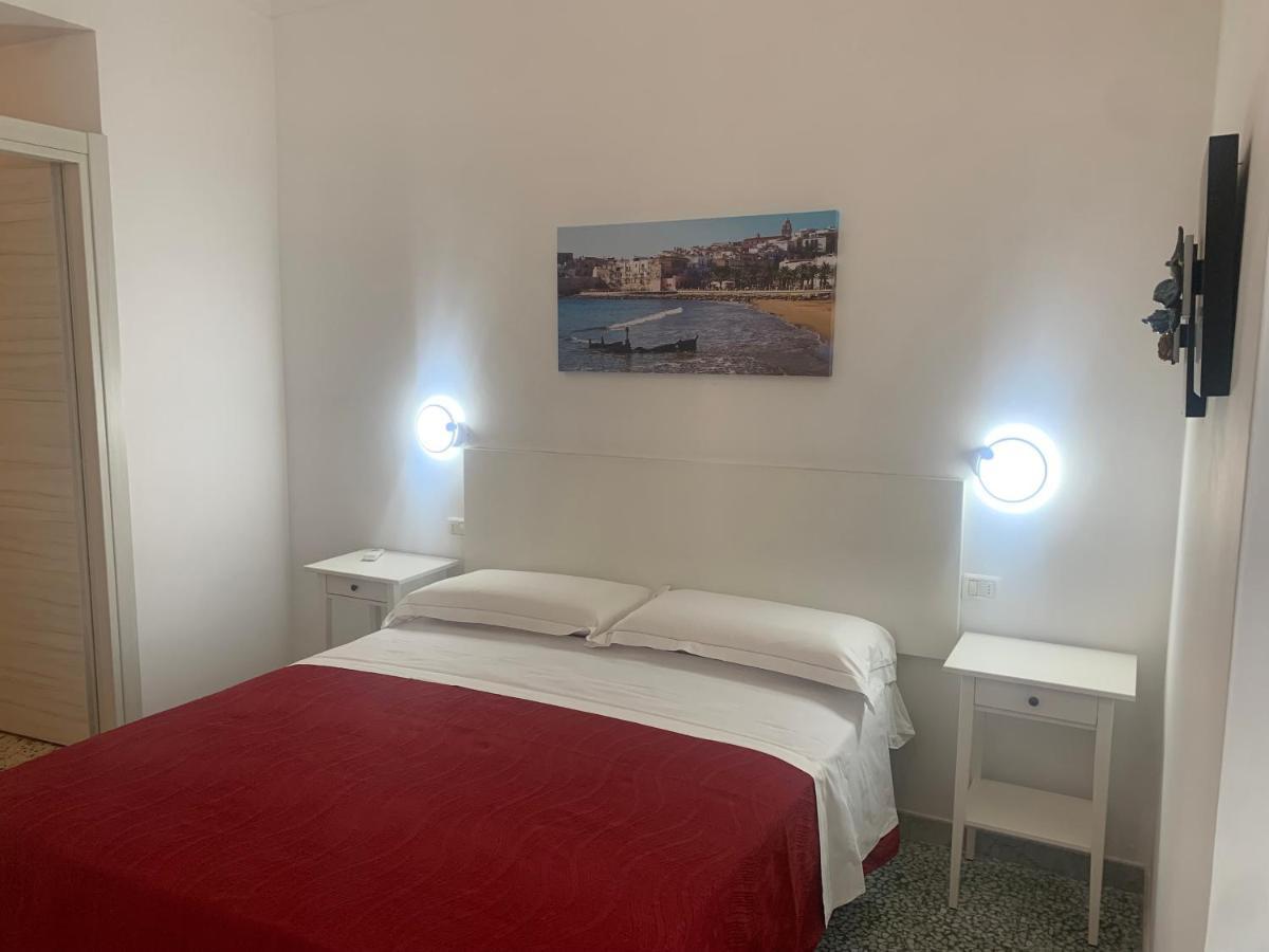 Colombo Apartment E Room В'єсте Екстер'єр фото