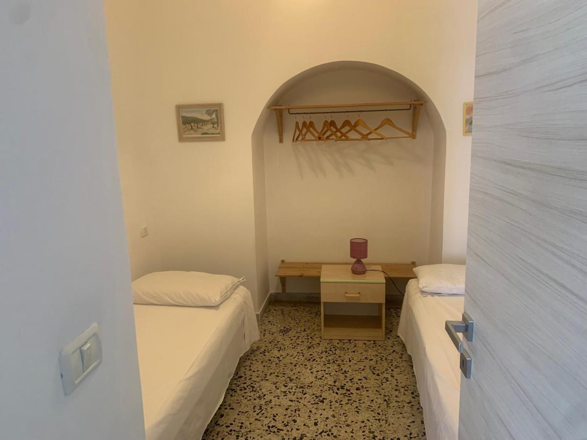 Colombo Apartment E Room В'єсте Екстер'єр фото