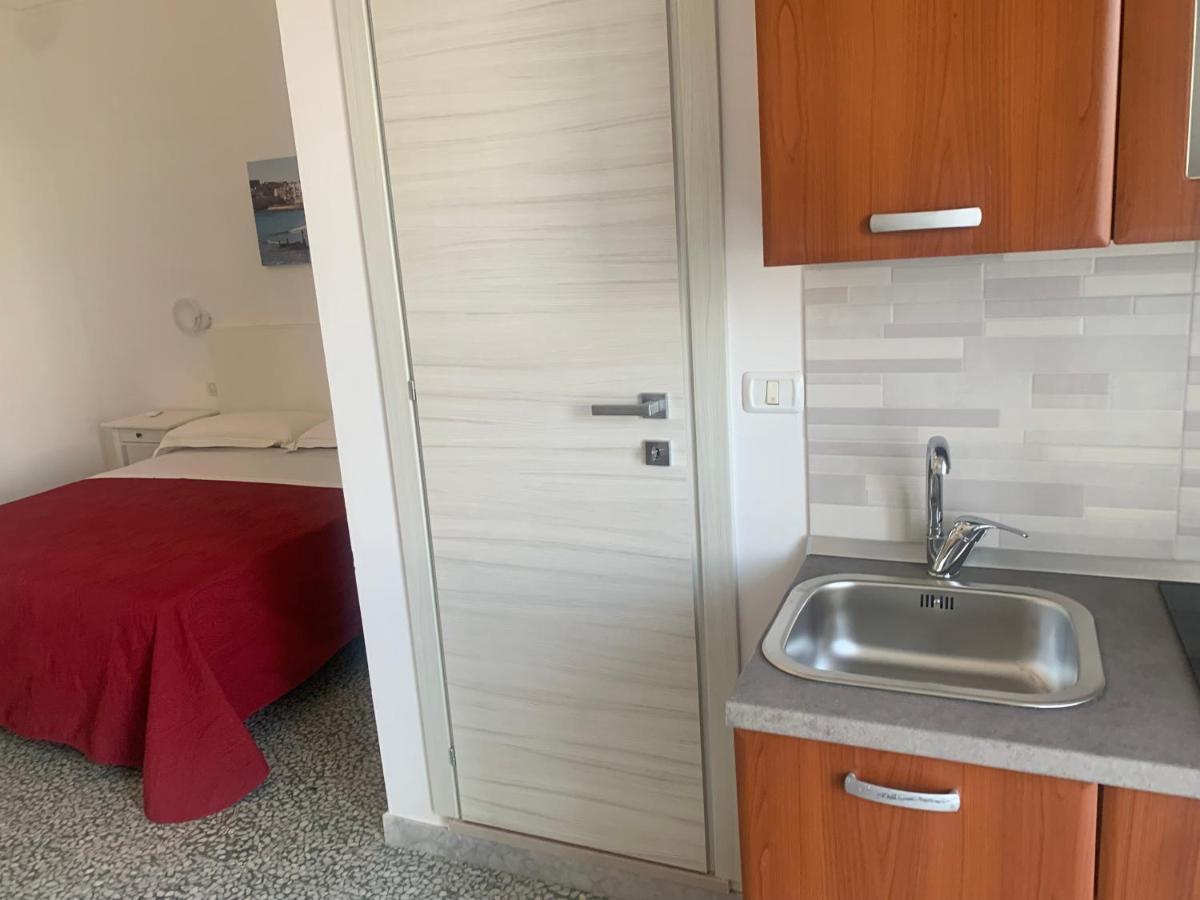 Colombo Apartment E Room В'єсте Екстер'єр фото