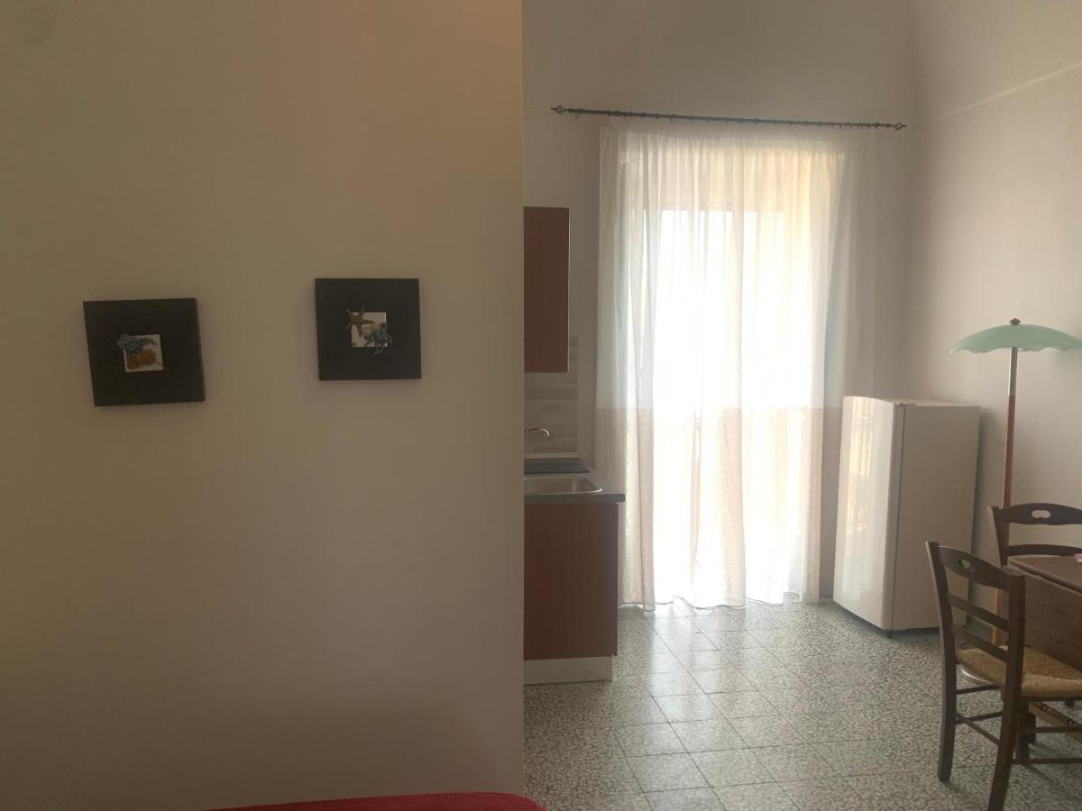 Colombo Apartment E Room В'єсте Екстер'єр фото
