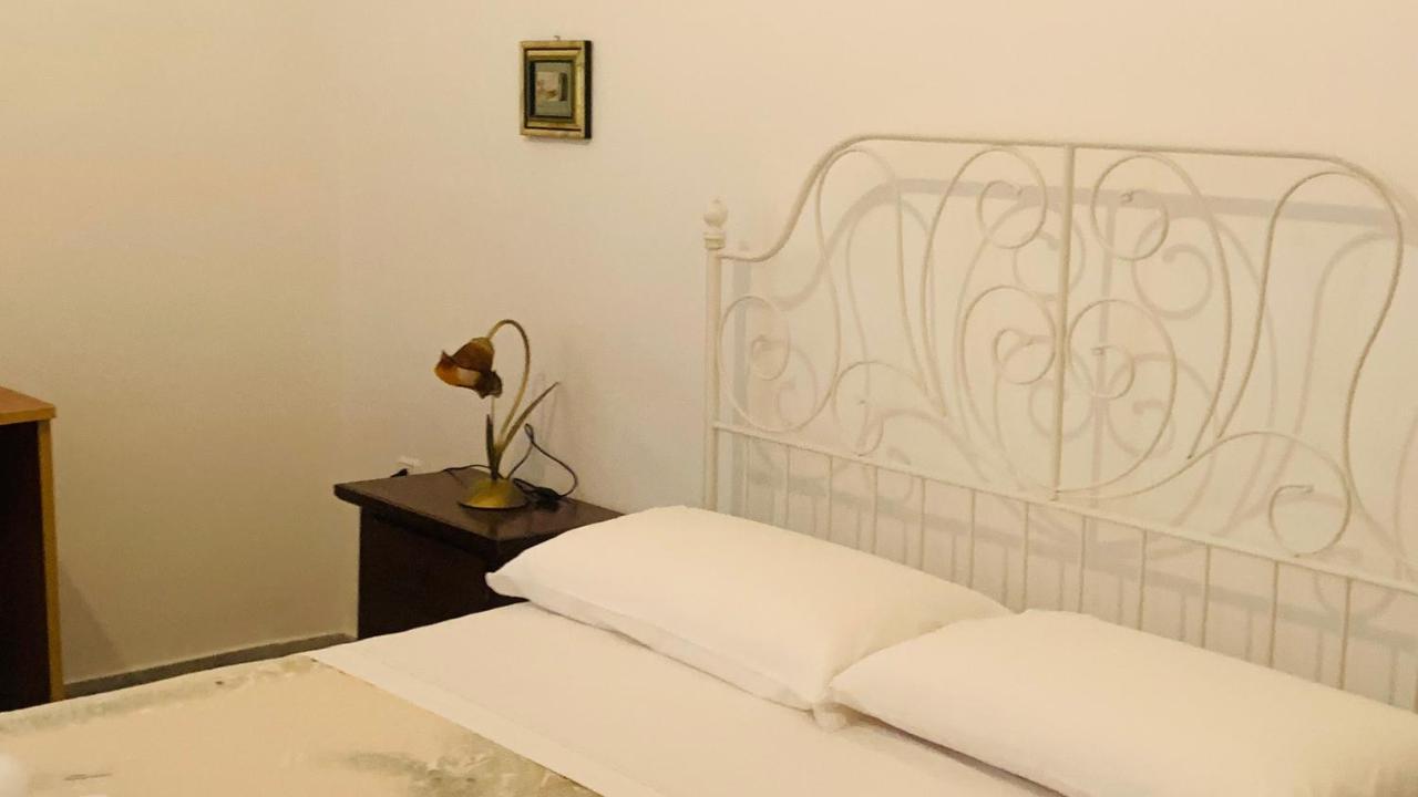 Colombo Apartment E Room В'єсте Екстер'єр фото